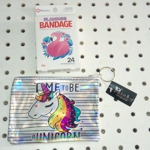 🆕 Metallic White/Unicorn 🦄 design zip-up purse & Pink Flamingo 🦩 bandaids